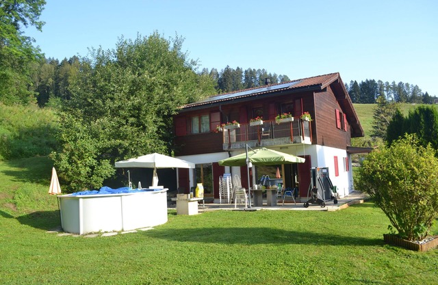 Residence des Papaillons in the center of Gruyère in a holiday region.