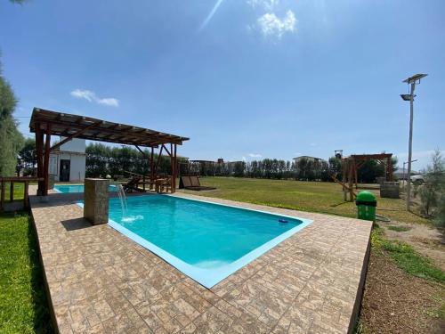 Residencia en Huacho con piscina