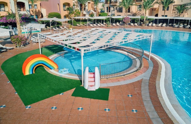 Resort Retreat in 2 Stylish Rooms with Outdoor Pool and Free Parking