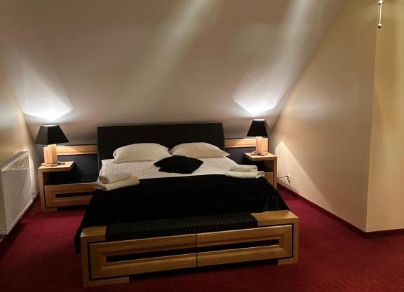 Restauracja i Hotel Oberża Wilczy Głód