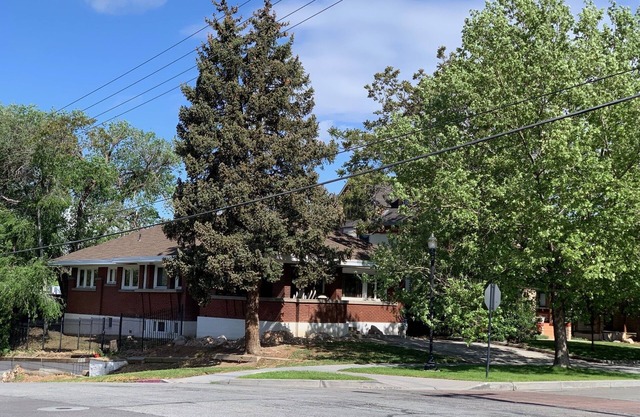 Restored Jefferson Bungalow In The Heart Of The Historic District