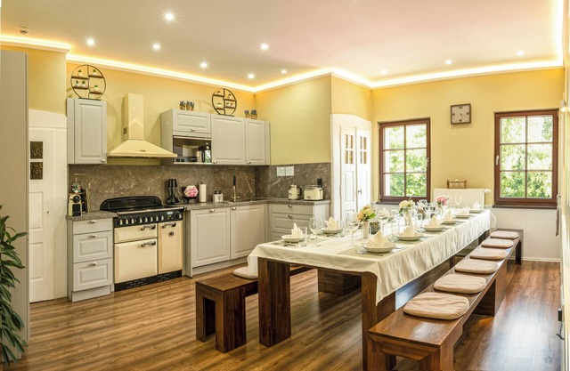 Rhein Haven - 125m² Premium Retreat - ideal for families & teams - free parking