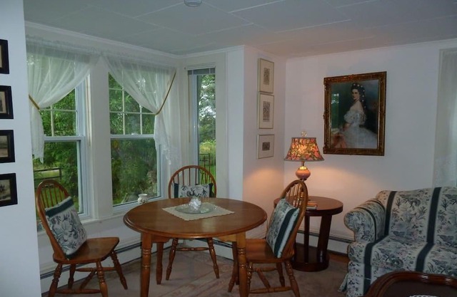 Richmond Highland Farm