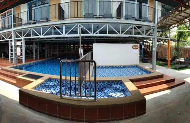 Rick Resort Teluk Intan