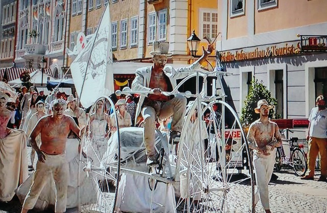 Right on Pontepark near Aldi