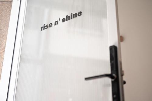 Rise N Shine 沐光冉冉