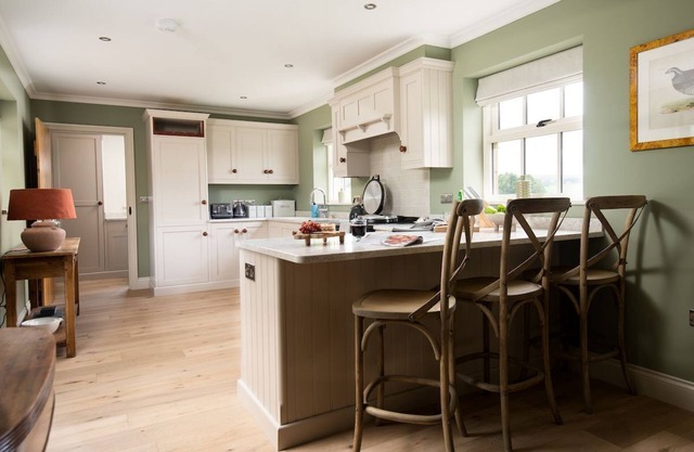 Risingham House - sleeps 8 in 4 bedrooms