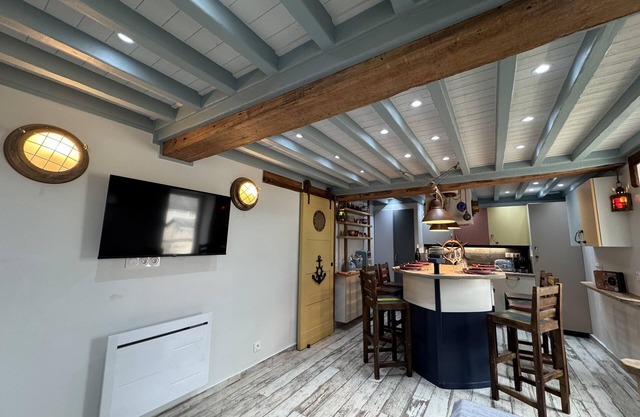 Riva Bella Marine for 6 people Boat-Style Apartment