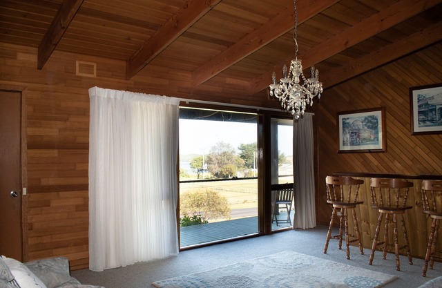 River 2C, Scenic views & close to facilities