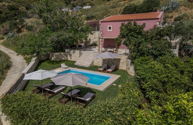 River view Villa, Private pool, near Rethymno