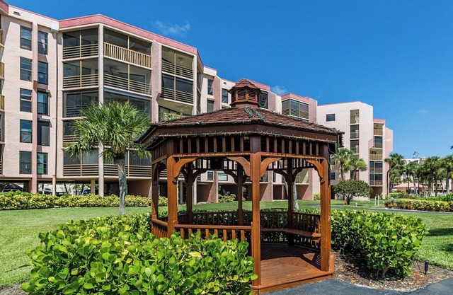 Riverside Club A206 in Marco Island