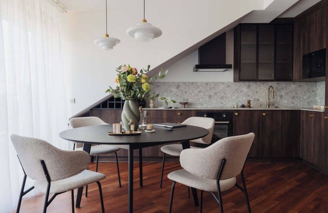 Riverside Nest - LoftAffair