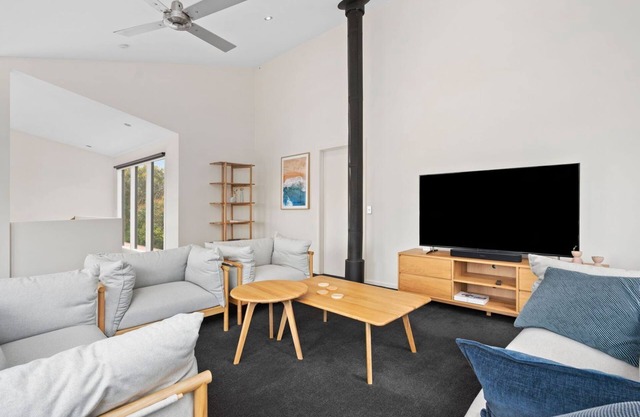 Roadknight Ocean Road View 236