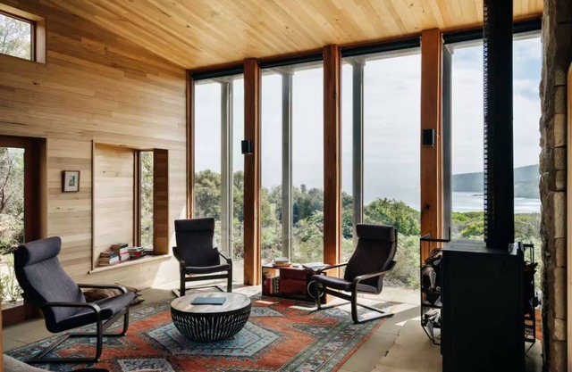 Roaring Beach House S