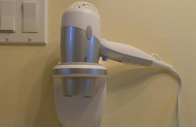 Robber's Roost Motel