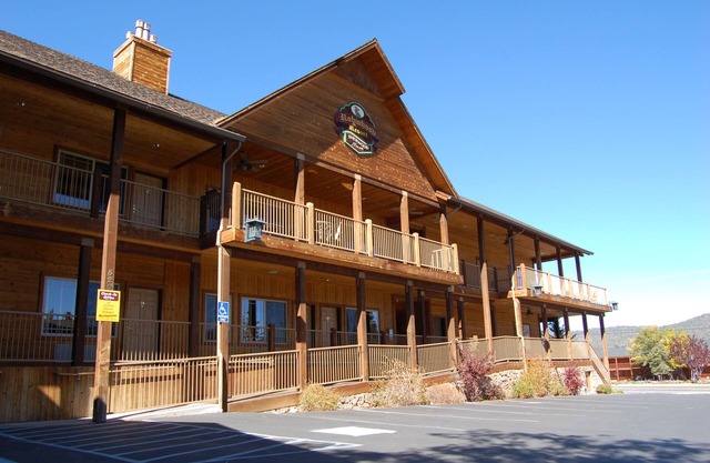 Robinhood Resort