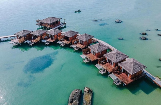 Rocks Beach Boutique