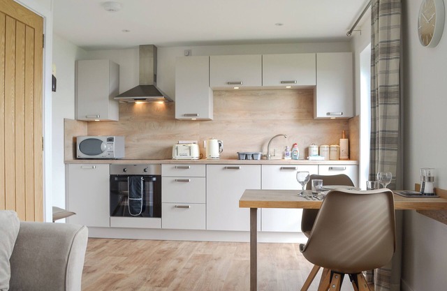 Rockworks Chalets No.5 - UK7044