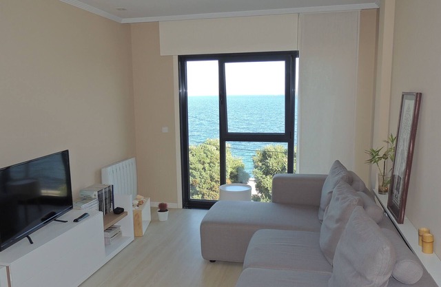 Romantic apartment with the sea at your feet