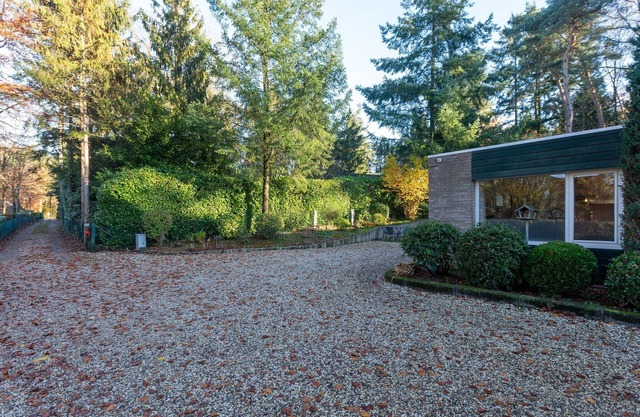 Romantic Bungalow in Mook