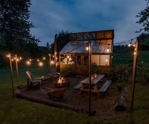 Romantic Cottage for Couples Getaway near Portland | Oregon Rentals