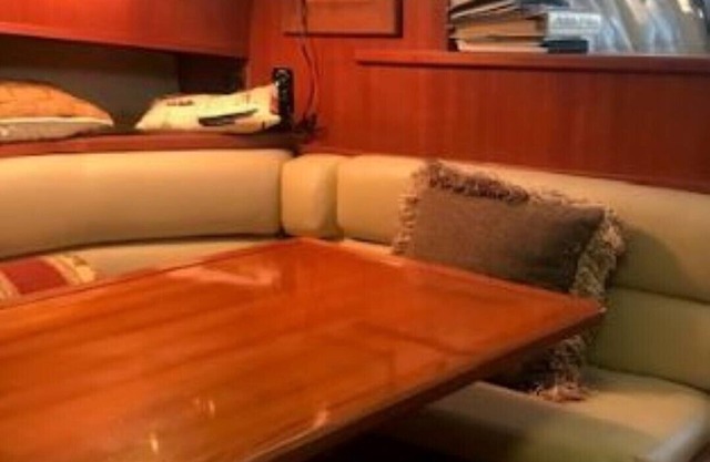 Romantic Getaway View the Boston Skyline, 10/15 minute drive to downtown.