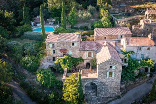 Romantic Retreat with pool Mons la Trivalle