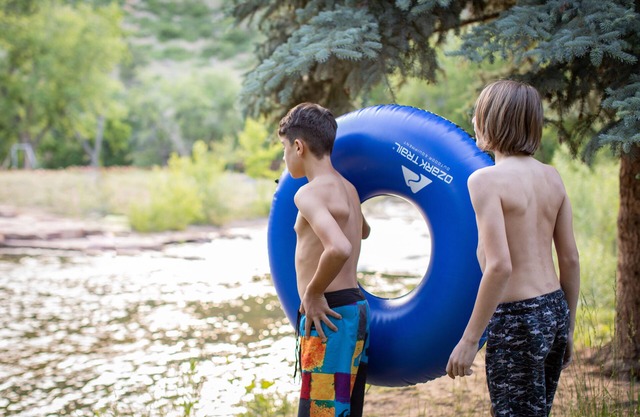 Romantic Tiny Retreat by the River – Open Sol Near Boulder & the Rockies