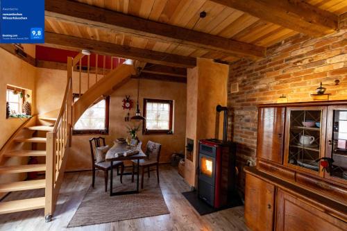 romantisches Winzerhäuschen