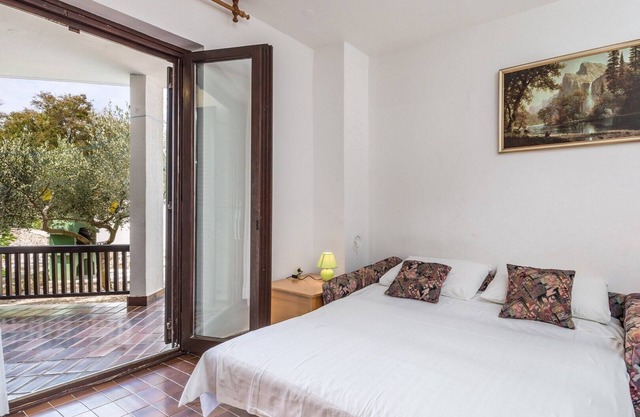 Rona apartment Josip for 2+2 persons