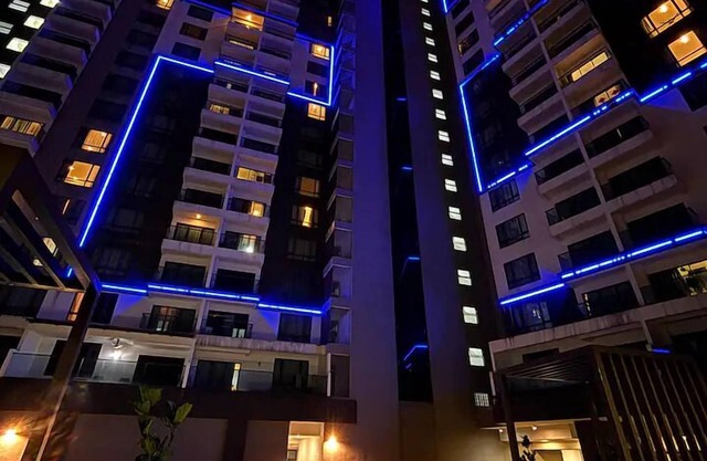 Rooftop Pool Jalan Landmark Apartments