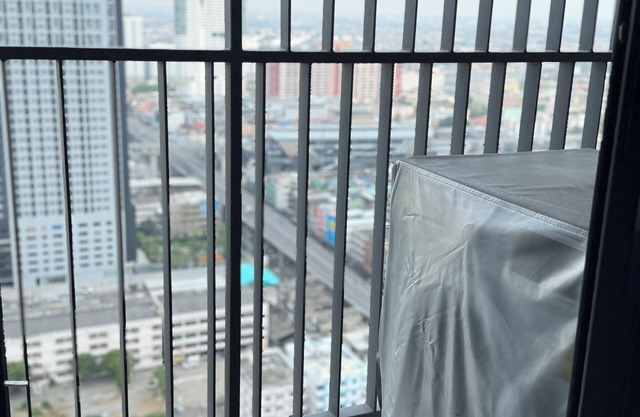 Rooftop pool gym shopping mall train boat walk 5 min high floor wifi 22