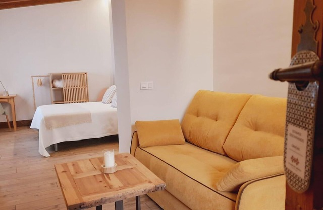 Room 5 - Las Llanas.