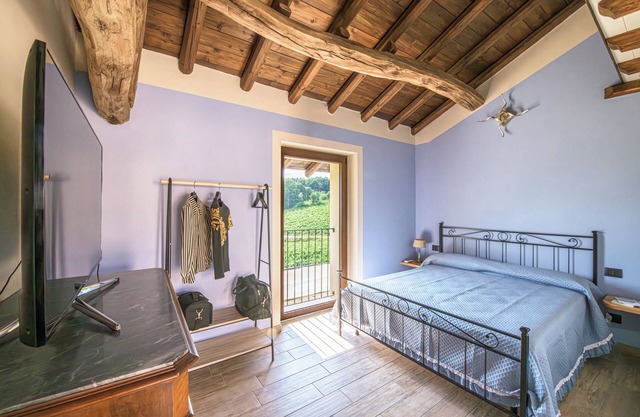 Room-charming Alessandria Retreat With Q