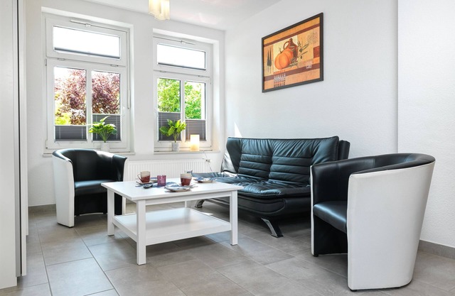 Room for three - Cozy room for 2 people right on the beach of Schwarzer Busch!