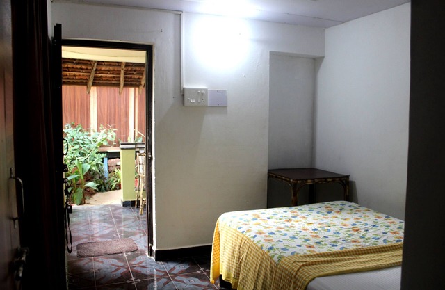 Room. no.110 garden-view