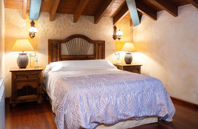 Room 'Nogal' with Mountain View, Shared Garden and Wi-Fi