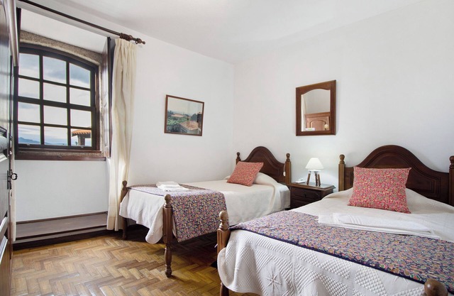 Room 'Quarto 1 - Casa Do Adro' with Mountain View, Wi-Fi and Air Conditioning