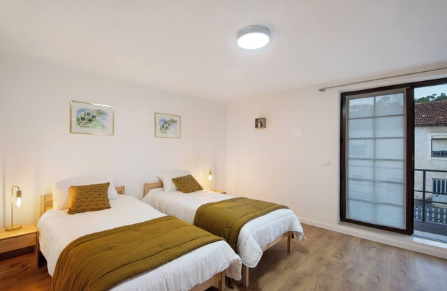 Room 'Quarto 3 Piso Superior - Quinta Df' with Mountain View, Wi-Fi and Air Conditioning