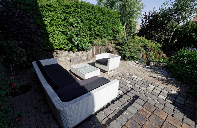 Room to rent with own entrance, living room and bathroom