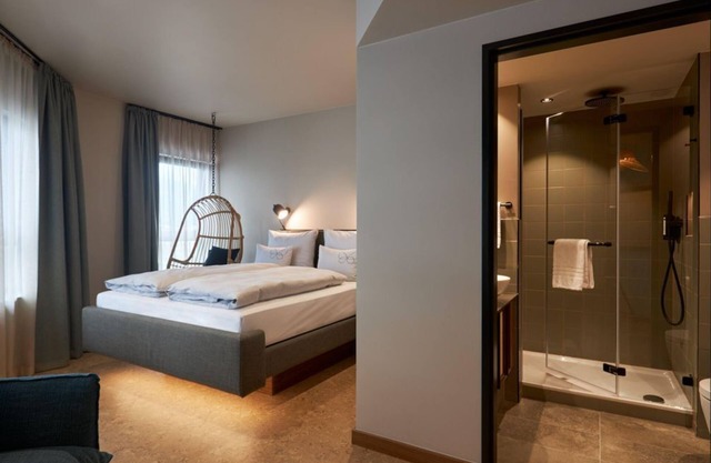 Roomy Deluxe - Breakfast - flex - Hotel Cocoon Salzburg