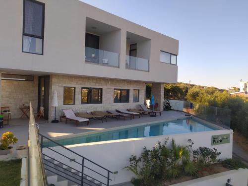 Rose Cozy Getaway - 3 Pearls Pool Retreat