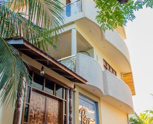 Rosy Villa Hotel