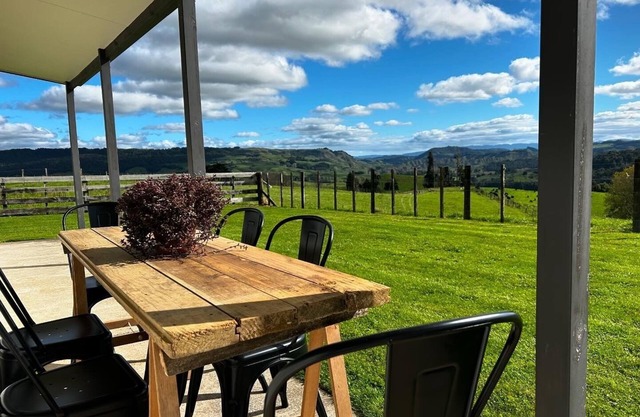 Rotowai Hills Farm Stay. Nestled in the head of the stunning Mokauiti Valley.