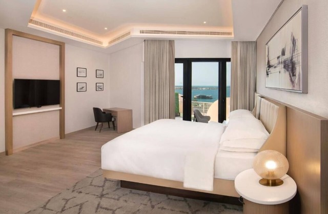 Royal Suite Near Formal Park By Luxury Bookings