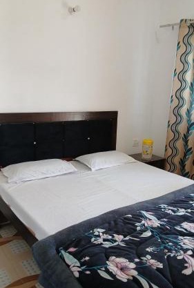 Rudraksh home stay and restaurant