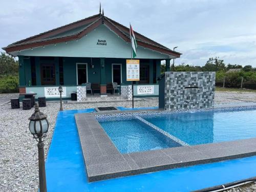 Rumah Armand Private Pool 5 bilik Pengkalan Balak Tg Bidara Masjid Tanah Melaka