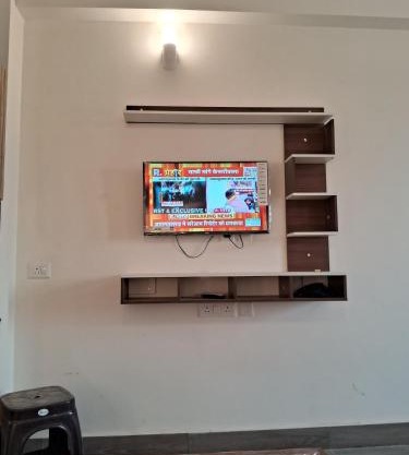 runway suits studio apartment