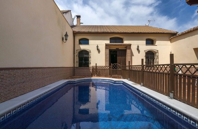 Rural house Santa Fé with private swimming pool