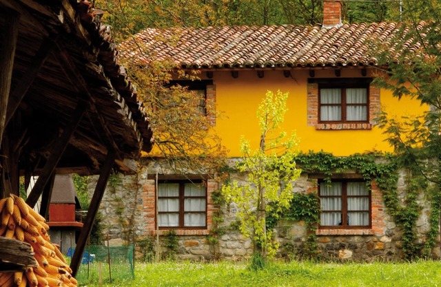 Rural house next to Cangas de Onis